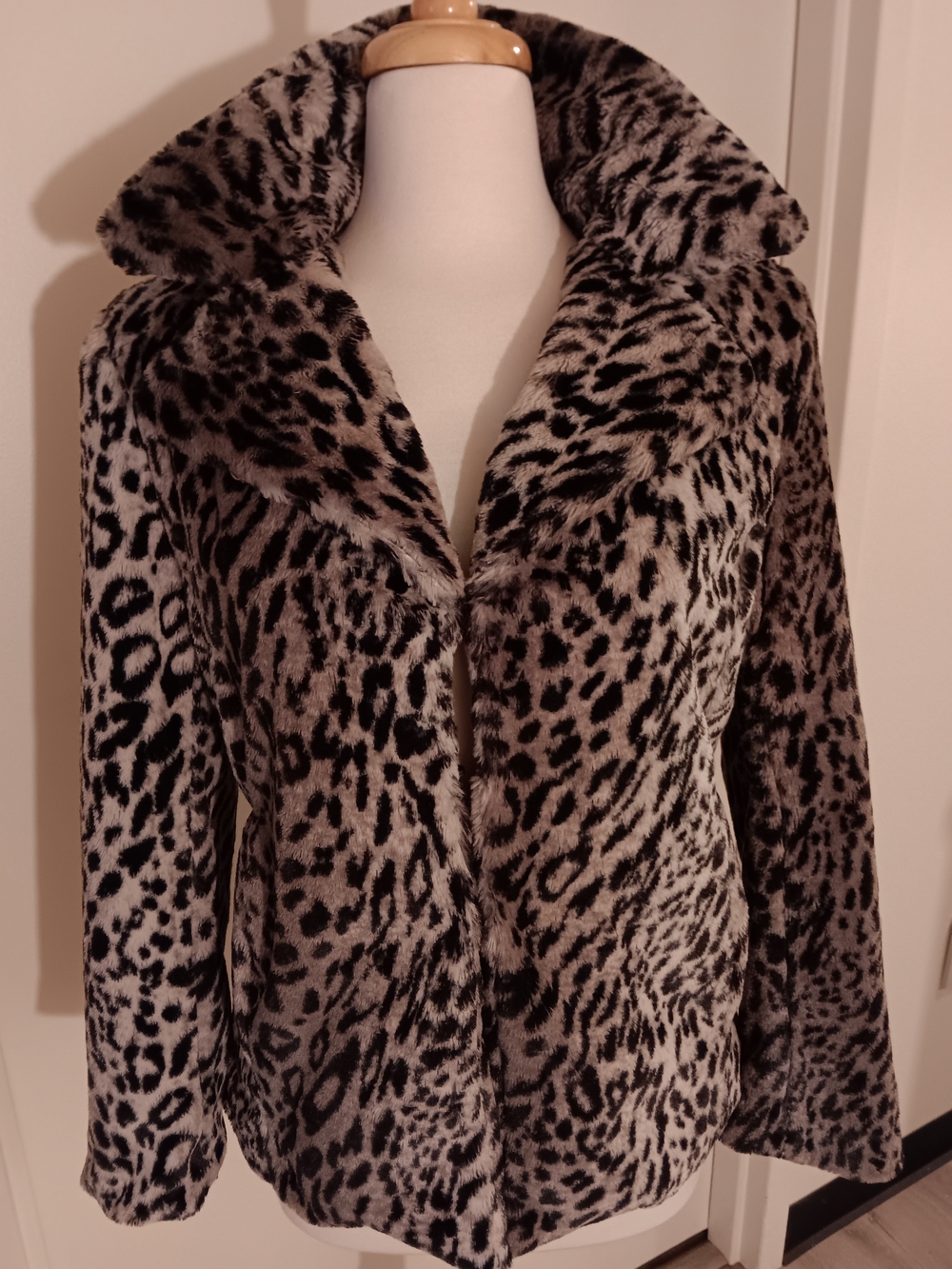 Ellen Tracy Leopard-Print Faux Fur Jacket - Gray & Black